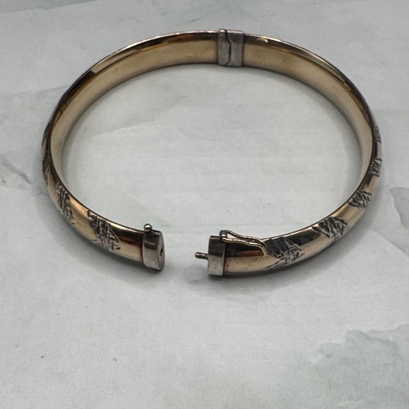 Gold Two-Tone Floral Engraved Hinged Bracelet - Picture 3 of 4